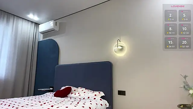 SepiahLune online show from 02.26.26