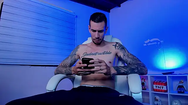 Snapshot of J_king__ chatting on 06.17.26 J king online show from 06.17.26