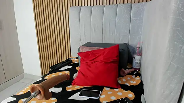 Snapshot of TiifanyGrey chatting on 01.07.26 TiifanyGrey online show from 01.07.26