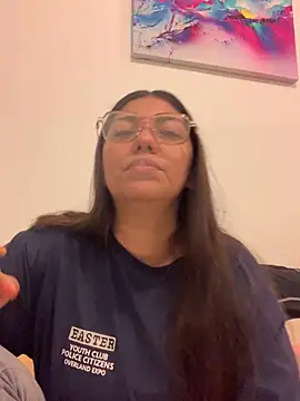 Snapshot of giny_sexii chatting on 12.14.25 giny sexii online show from 12.14.25