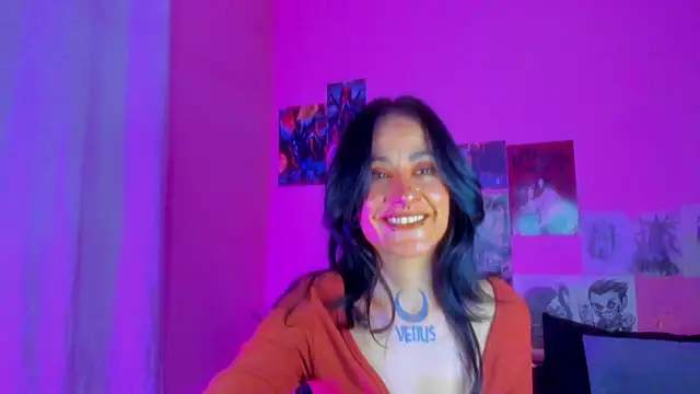 Snapshot of Gabrielabunny1 chatting on 12.18.25 Gabrielabunny1 online show from 12.18.25