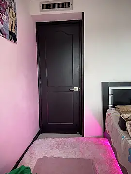 Snapshot of Annyhathatway chatting on 01.10.26 Annyhathatway online show from 01.10.26