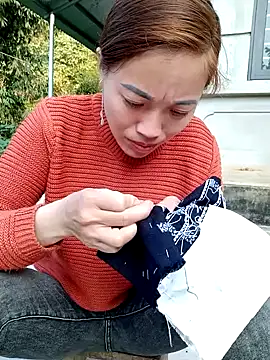 little-effy online show from 12.19.25