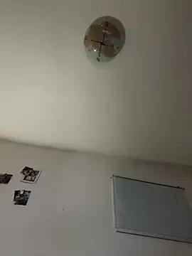 kingNQueen1211 online show from 12.19.25