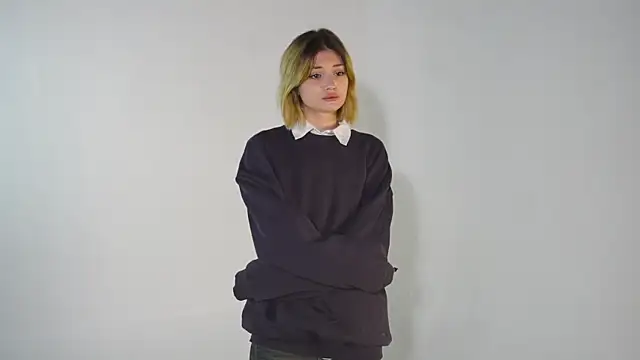 Snapshot of RavenMorrowen chatting on 03.31.26 RavenMorrowen online show from 03.31.26