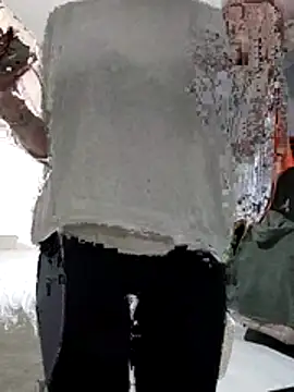 Snapshot of NovaMia chatting on 02.15.26 NovaMia online show from 02.15.26