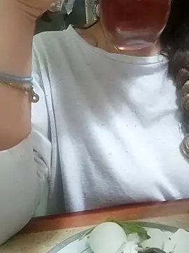 Snapshot of NovaMia chatting on 03.09.26 NovaMia online show from 03.09.26