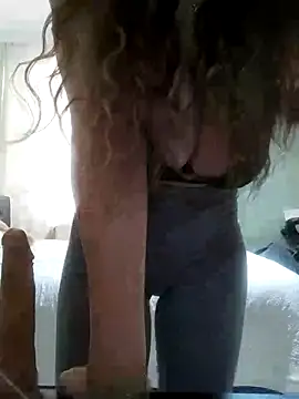 Snapshot of NovaMia chatting on 03.10.26 NovaMia online show from 03.10.26