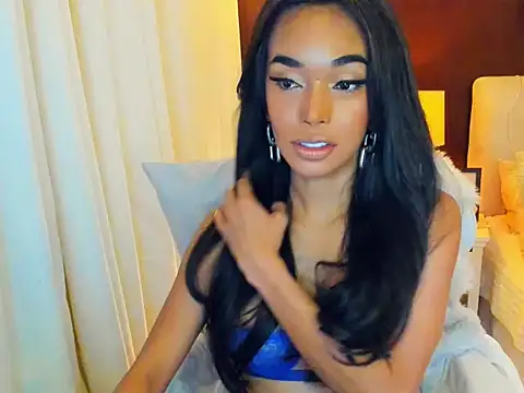 Snapshot of ValeriaDion chatting on 11.12.25 ValeriaDion online show from 11.12.25