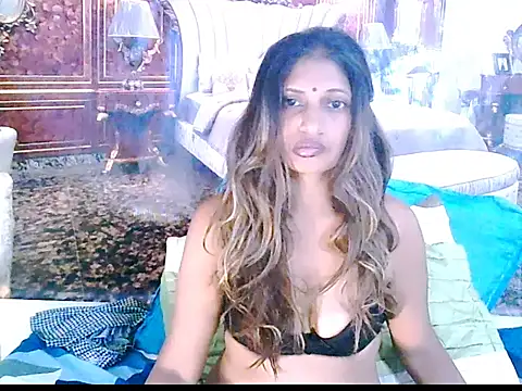 Snapshot of IndianHunnie69 chatting on 12.15.25 IndianHunnie69 online show from 12.15.25