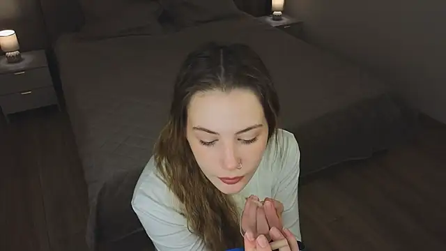 Snapshot of LouieRemeder chatting on 12.14.25 LouieRemeder online show from 12.14.25