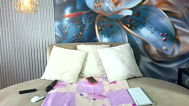 Snapshot of bella_moonlight_cr chatting on 05.24.26 bella moonlight cr online show from 05.24.26