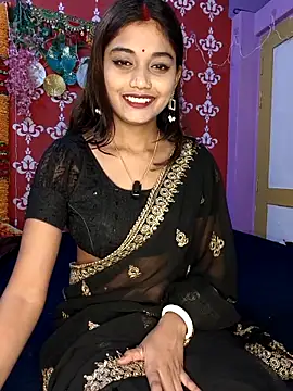 Snapshot of Sweet-priyaa chatting on 05.10.26 Sweet-priyaa online show from 05.10.26