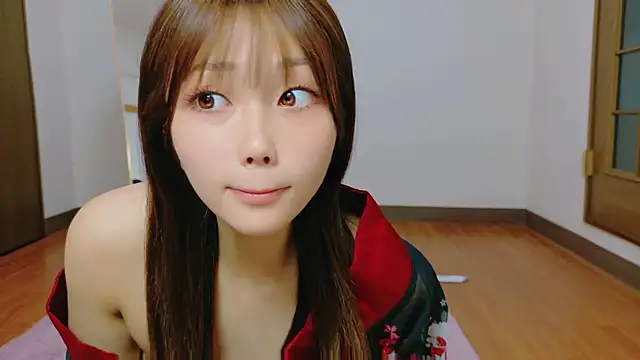 ayu-jpnk online show from 06.12.26