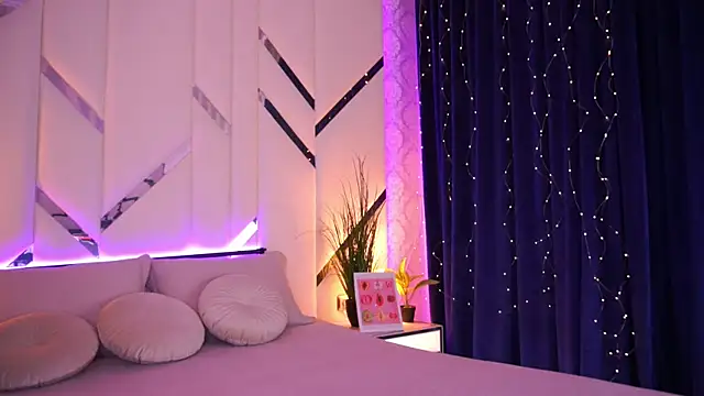 MollyyMayy online show from 02.28.26