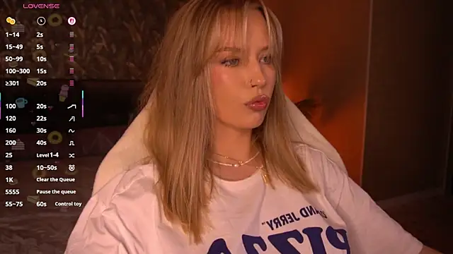 MollyyMayy online show from 06.15.26