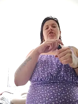 Divine Pouvoir online show from 02.05.26