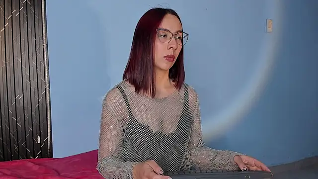 Moolly Evanz online show from 04.29.26