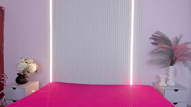 VivianOwen9 online show from 03.06.26