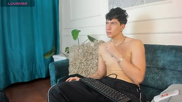 Criss Adams online show from 03.13.26