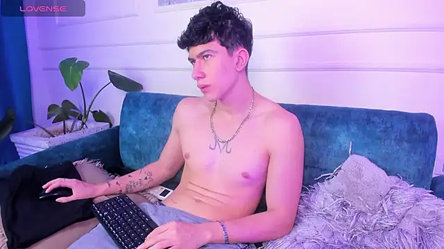 Criss Adams online show from 03.14.26