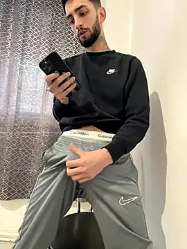 Juliann69Ramiro online show from 01.09.26