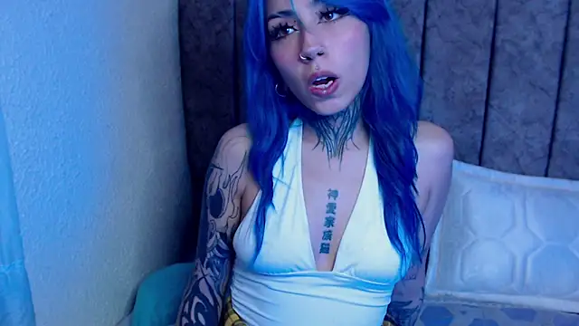 Snapshot of Aqua__bless chatting on 12.17.25 Aqua bless online show from 12.17.25