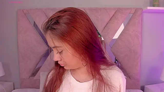 Amelia Saenz  online show from 06.15.26