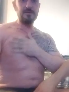 Snapshot of Tonybp84 chatting on 12.15.25 Tonybp84 online show from 12.15.25