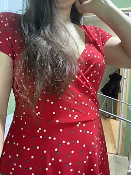 Snapshot of Darina1991 chatting on 12.20.25 Darina1991 online show from 12.20.25