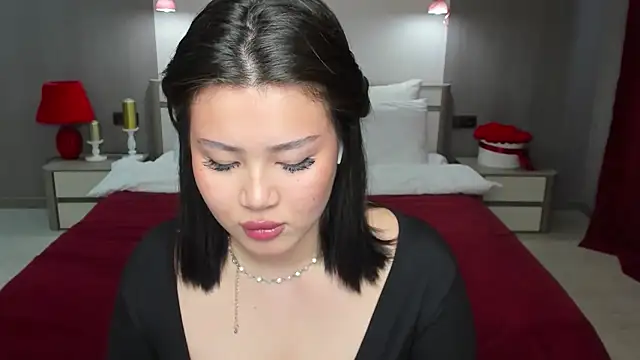 Brunette Charm online show from 04.27.26