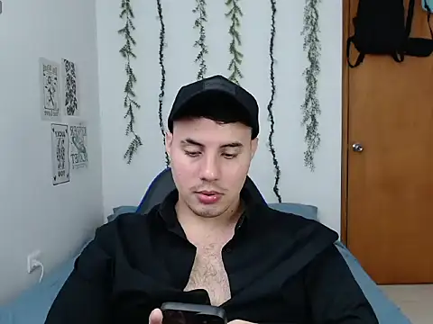 ENZO444  online show from 12.20.25