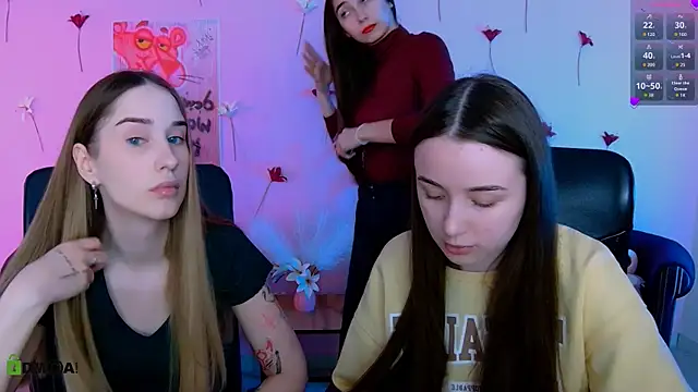 mila firee online show from 04.28.26