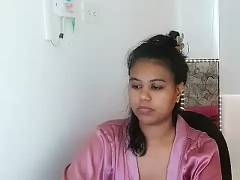Snapshot of Shawnycarson chatting on 06.20.26 Shawnycarson online show from 06.20.26