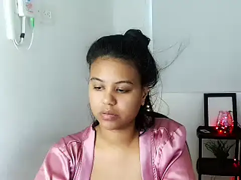 Snapshot of Shawnycarson chatting on 06.29.26 Shawnycarson online show from 06.29.26