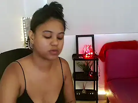 Snapshot of Shawnycarson chatting on 07.18.26 Shawnycarson online show from 07.18.26