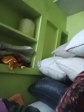 Snapshot of Hotgirlro_AN chatting on 12.14.25 Hotgirlro AN online show from 12.14.25