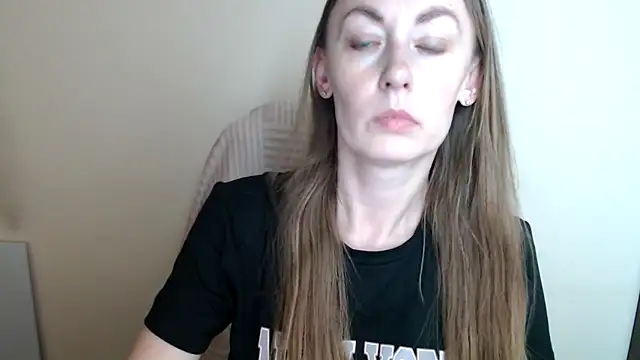 LiaSeass  online show from 06.10.26