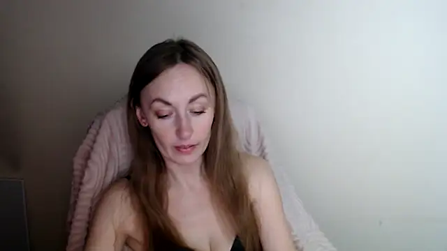LiaSeass  online show from 06.16.26