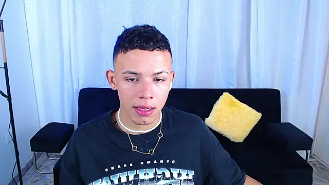 Jakee 18 online show from 12.15.25