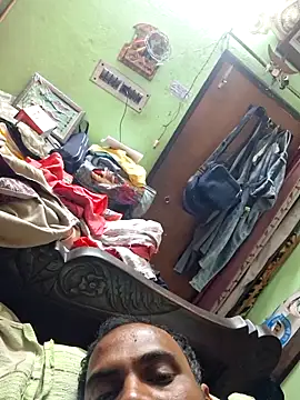 Snapshot of Mr-Mrs-couple chatting on 02.01.26 Mr-Mrs-couple online show from 02.01.26