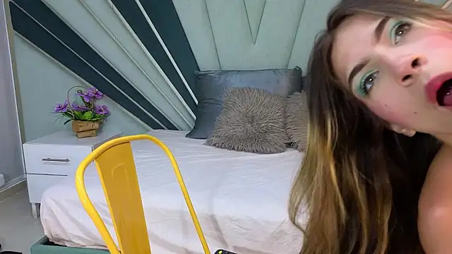 DulceeEsmeralda online show from 03.16.26