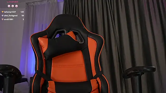 Snapshot of creampussyy chatting on 01.27.25 creampussyy online show from 01.27.25