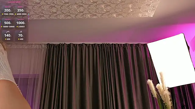 Snapshot of creampussyy chatting on 11.16.25 creampussyy online show from 11.16.25