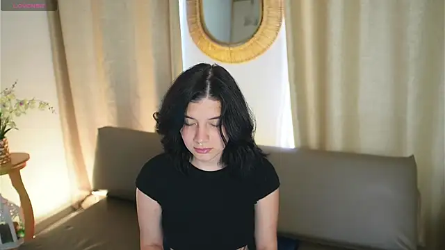 Snapshot of AlexiaClark7 chatting on 02.04.26 AlexiaClark7 online show from 02.04.26