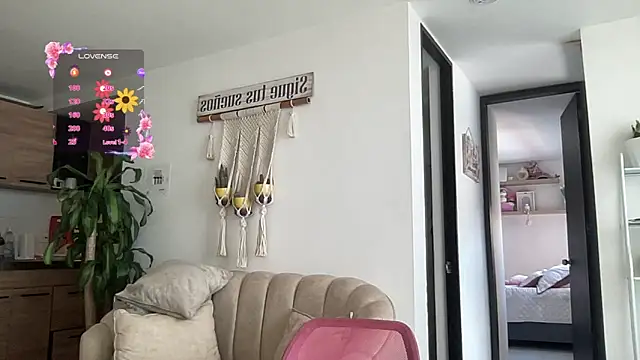 Snapshot of isa_fox_23 chatting on 03.21.26 isa fox 23 online show from 03.21.26