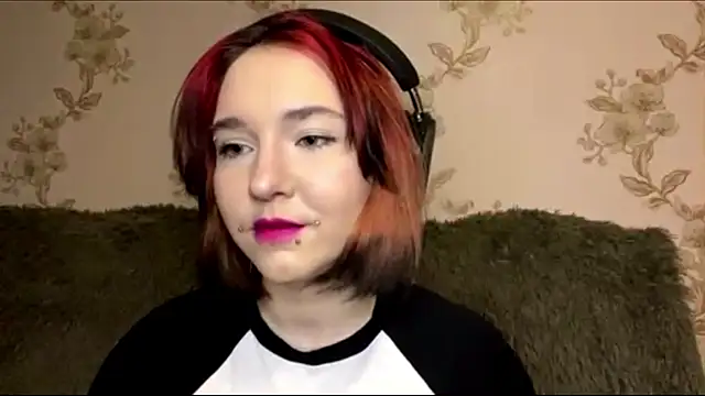 EmilyVeiro online show from 03.07.26