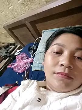 Snapshot of Happy_sexyx chatting on 12.15.25 Happy sexyx online show from 12.15.25