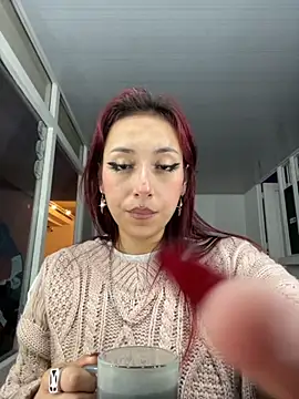 Snapshot of HoneyRed3 chatting on 12.16.25 HoneyRed3 online show from 12.16.25