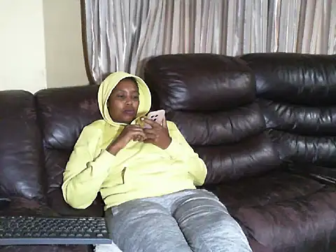 Caramel-goddess18 online show from 03.09.26